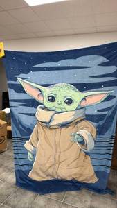 lot 196 image: Star Wars Baby Yoda Character Blanket Throw