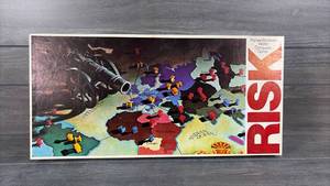 lot 106 image: Parker Brothers RISK World Conquest Game