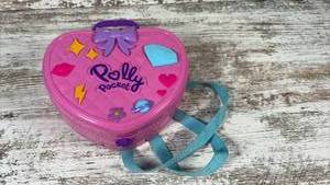 lot 110 image: Polly Pocket Heart Shaped Compact Carrying Case