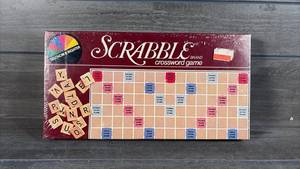 lot 119 image: Scrabble Brand Crossword Game