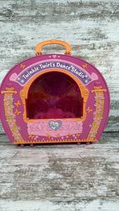lot 123 image: My Little Pony Twinkle Twirls Dance Studio Playset