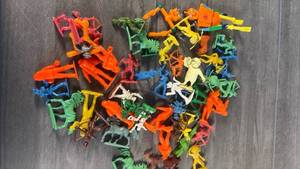 lot 156 image: Lot of Colorful Plastic Toy Fitures