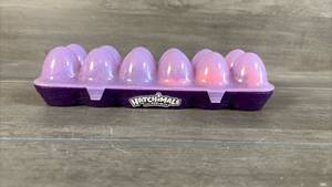 lot 200 image: Hatchimals Colleggtibles 12-Egg Carton Playset with Figures