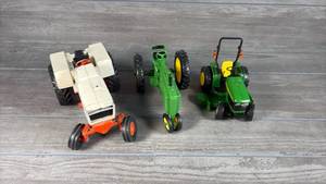 lot 239 image: Tractors