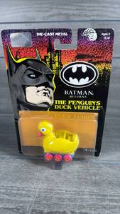 lot 244 image: Ertl Batman Returns The Penguins Duck Vehicle Die-Cast Metal 2480-7HAO