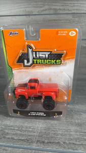 lot 246 image: Jada Just Trucks 1956 Ford F-100 Pickup Die Cast Metal 8