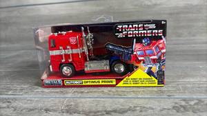 lot 247 image: Jada Metals Diecast Transformers Autobot Optimus Prime