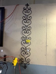 lot 35271 image: Vertical worth - iron style
