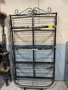 lot 35182 image: Vintage French-style black iron and polished brass 4-tier bakers rack with decorative scrollwork and curved front trim