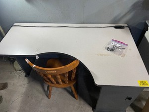 lot 35243 image: Nice Light Grey Corner Desk With Desk Chair.