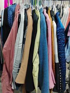 lot 37212 image: WOMENS SIZE MED COATS