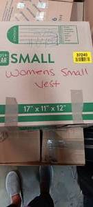 lot 37240 image: WOMENS SMALL VEST