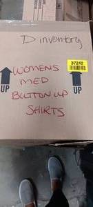 lot 37242 image: WOMENS MED BUTTON UP SHIRT