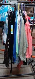 lot 37246 image: WOMENS BLOUSES SIZE SMALL