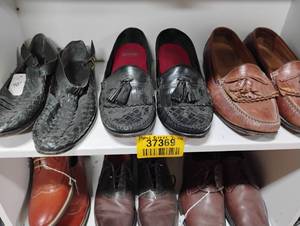 lot 37369 image: MENS DRESS SHOES