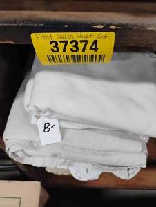 lot 37374 image: FITTED QUEEN SHEET SETA
