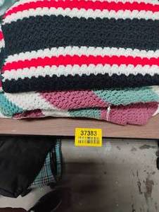 lot 37383 image: SMALL QUILTS