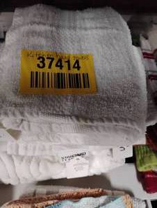 lot 37414 image: ASORTED KITCHEN HAND TOWELS