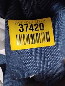 lot 37420 image: BEDDING TWIN BED SKIRT COLOR NAVY BLUE