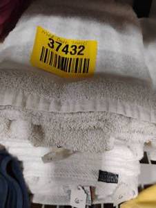 lot 37432 image: MED BATH TOWEL - ALL WHITE.