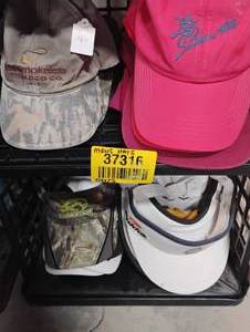 lot 37316 image: MENS HATS