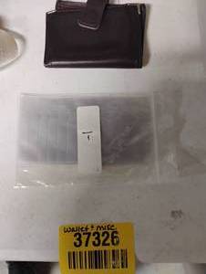 lot 37326 image: WALLET & MISC