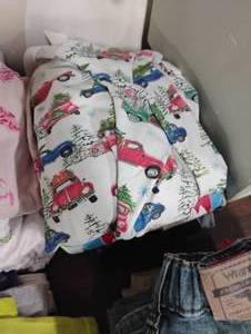 lot 37347 image: BOY NIGHTIES MED