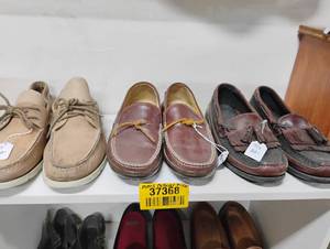 lot 37368 image: MENS CASUAL