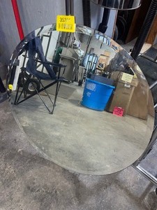 lot 35311 image: Lg Round Mirror 30