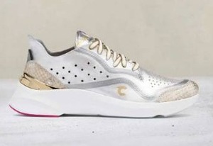 lot 9999 image: Courser Uno Womens Silver Luxe Athletic Shoe, Size 9.5  Retail $595