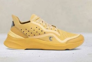 lot 10002 image: Courser Uno Womens Golden Haze Mono Sneaker, Size 10  Retail $595