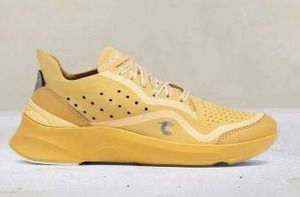 lot 10029 image: Courser Uno Womens Golden Haze Mono Sneaker, Size 6.5  Retail $595