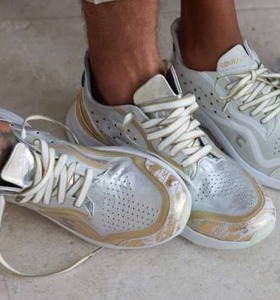 lot 10037 image: Courser Uno Mens SilverGold Sneakers, Size 12  Retail $595