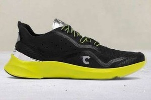 lot 10039 image: Uno Mens BlackGreen Luxe Running Shoe, Size 12  Retail $595