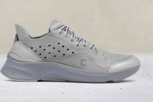 lot 10040 image: Courser Uno Womens Ultimate Grey Mono Sneaker, Size 9  Retail $595