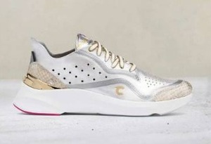 lot 10045 image: Courser Uno Womens Silver Luxe Athletic Shoe, Size 10.5  Retail $595