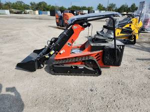 lot 1503 image: Vorx Skid Steer Loader  NL390