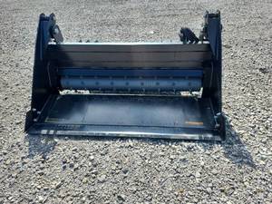 lot 6028 image: Raytree 6 - IN - 1 Power Rake Bucket  RPRB72