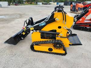 lot 7204 image: Future Skid Steer Loader  FT360T