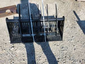 lot 7381 image: Mini Excavator Attachment Set  Qty 3