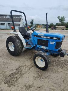 lot 33 image: New Holland 1620 Compact Tractor  Model AJ4137