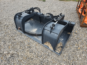 lot 600 image: Wolverine Hydraulic Grapple Bucket  GB-11-72W