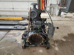 lot 623 image: John Deere 4024T Diesel Engine Engine model 4024TF270 Runs