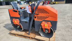 lot 150 image: TMG Road Roller  TMG-MVR35  13.5 HP Ride-On  Dual 28 Rollers  Hydraulic Drive