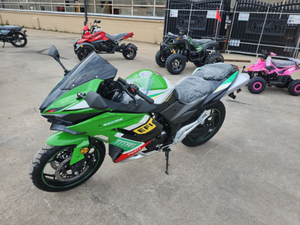 lot 55 image: TITAN 250 EFI Motorcycle&nbsp Manual 6-Speed  Green  HODPBFGA4TX142095&nbsp