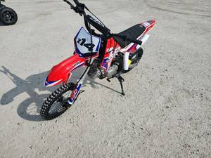 lot 66 image: 2026 Apollo DB-125 Dirt Bike   124cc  Red  Vin L08YGJGJ3T1000120&nbsp