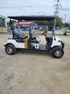 lot 2446 image: Landhonor Coolman 4 Passenger Golf Cart  LHR-EGC04