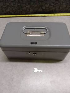 lot 1483 image: Metal Cash Box with Key Lock and Carry Handle -comes with 2 keys