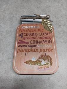 lot 1494 image: Homemade Pumpkin Pie Jar-Shaped Tabletop D�cor