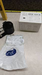 lot 1519 image: Creative Memories Side-Kick Cup Holder & Scrap Catcher with Trash Bags